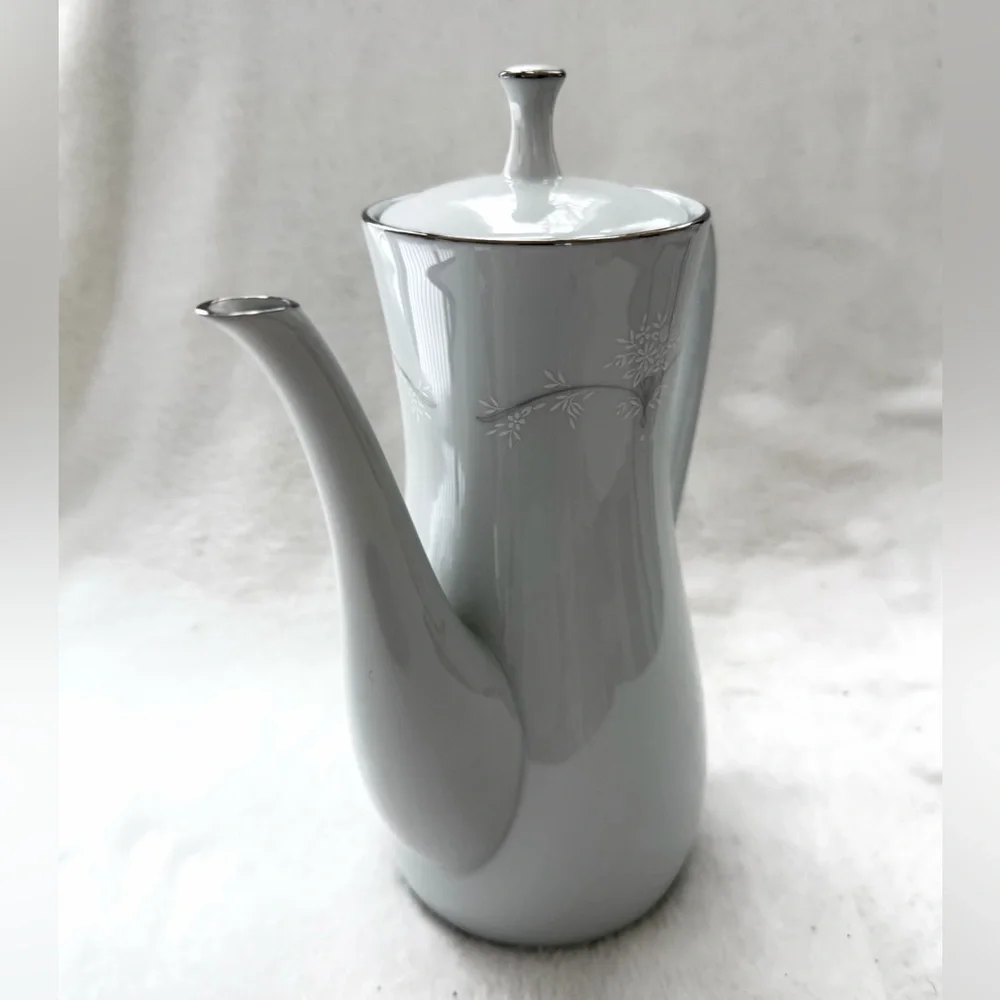 Noritake 6441 Whitebrook Coffee Pot and Lid Floral Bouquet Design EUC Platinum